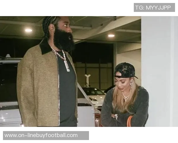 哈登女友曝其早已称呼自己为老婆婚事讨论频繁令她感到惊讶