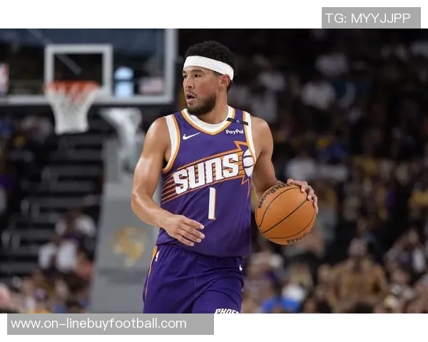 布克下半场狂砍29分却遗憾绝杀三分失手全场32分上半场表现惨淡仅得9中1 布克下半场狂砍29分却遗憾绝杀三分失手全场32分上半场表现惨淡仅得9中1