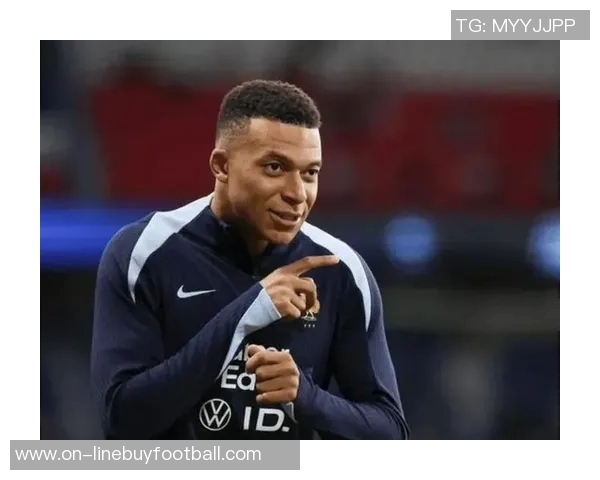 姆巴佩脚踝受伤后仍坚持为国家队出战再度扭伤引发关注 姆巴佩脚踝受伤后仍坚持为国家队出战再度扭伤引发关注